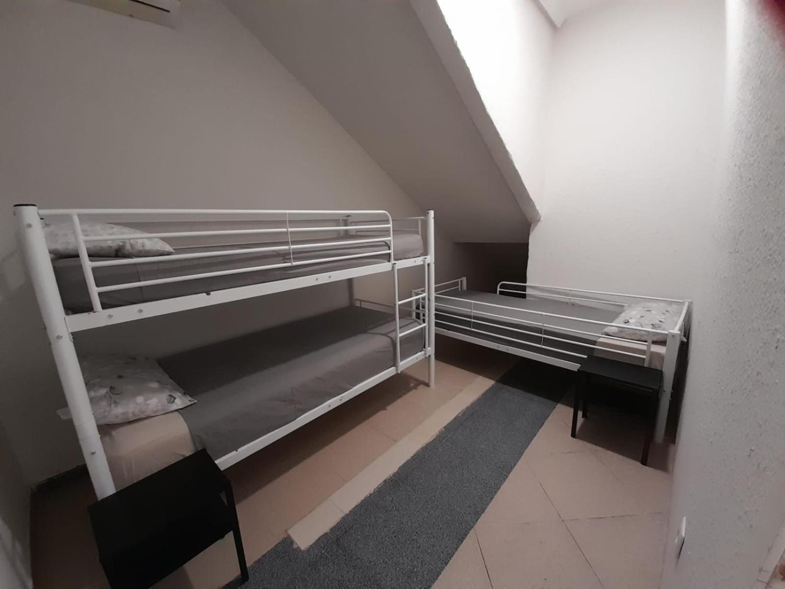 Scrapboooking Hotel Madrid Eksteriør billede