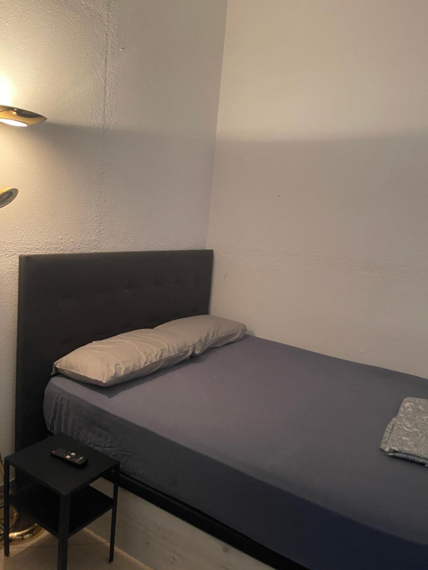 Scrapboooking Hotel Madrid Eksteriør billede